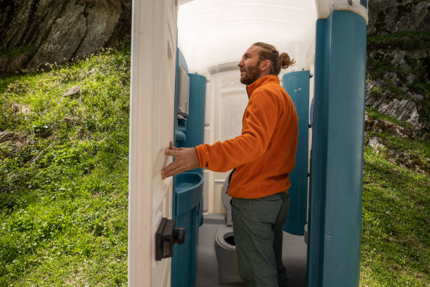 Portable Toilet Options We Offer in Robertsville, NJ